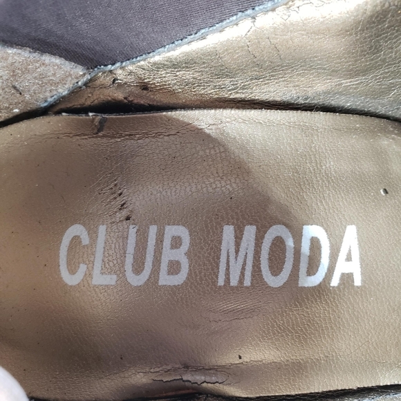Club Moda | Tan Suede Slip On Retro Chic Glam Closed Toe Heels Women's 8.5 - Picture 11 of 12